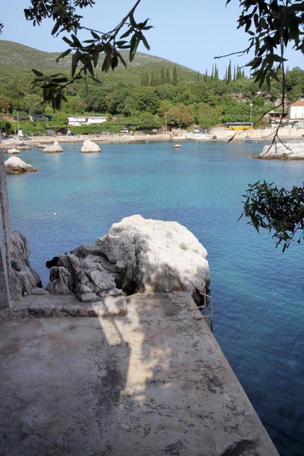 Apartments By The Sea Molunat, Dubrovnik - 8550 Exterior photo